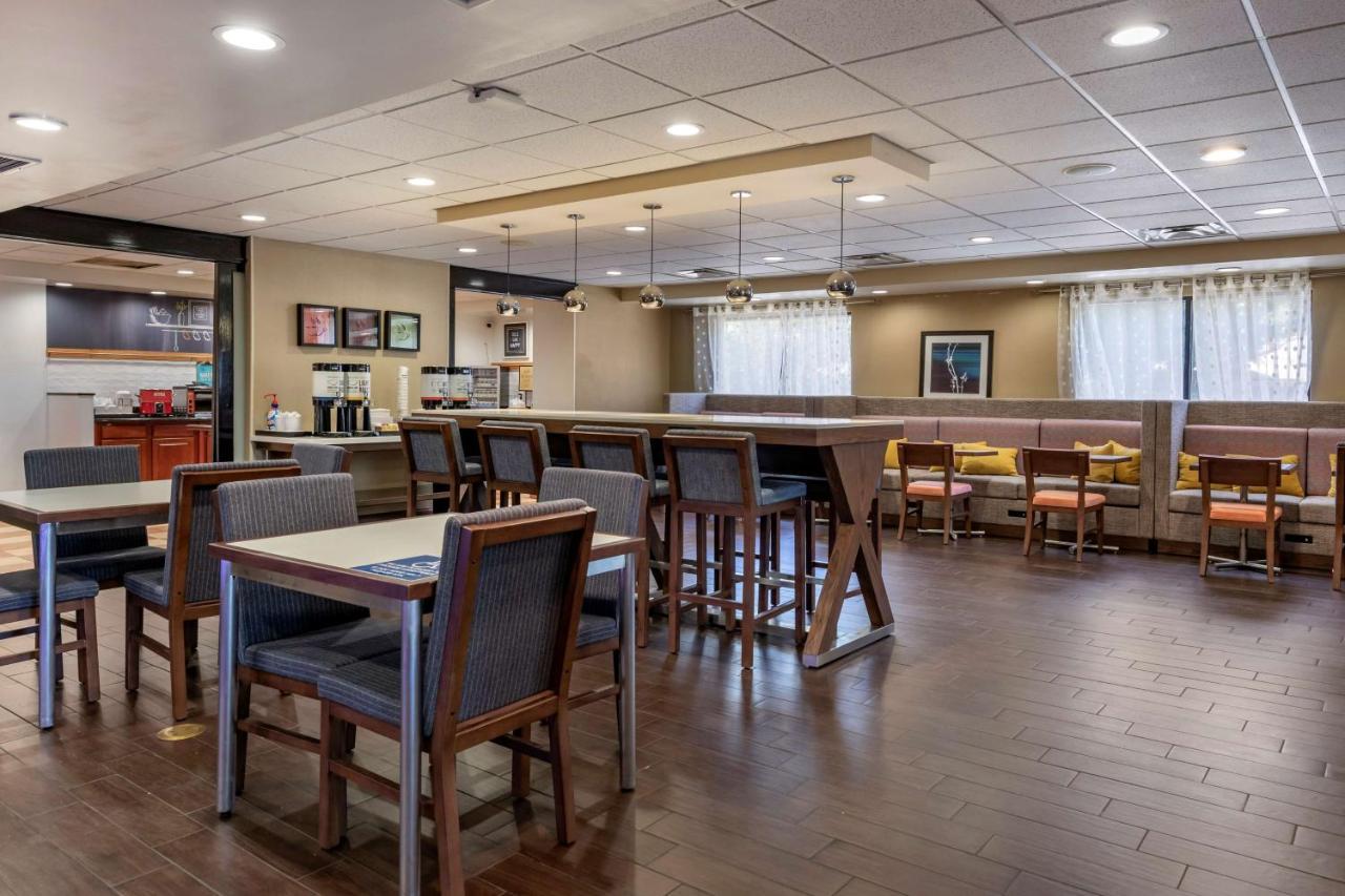Hampton Inn Norco/Corona Esterno foto